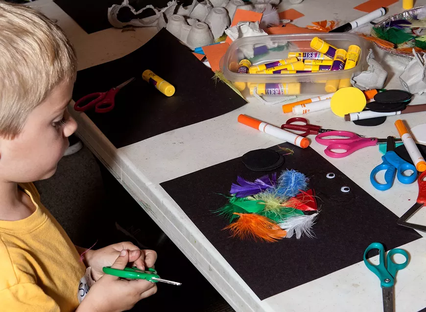 boy_art_class.webp