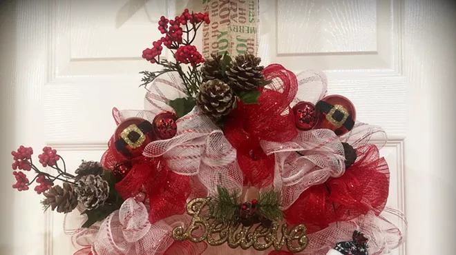 Image: Know Festive - Create a Beautiful Bubble Wreath