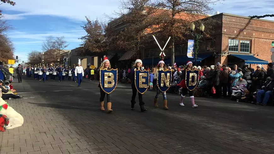 downtown-bend-christmas-parade.webp