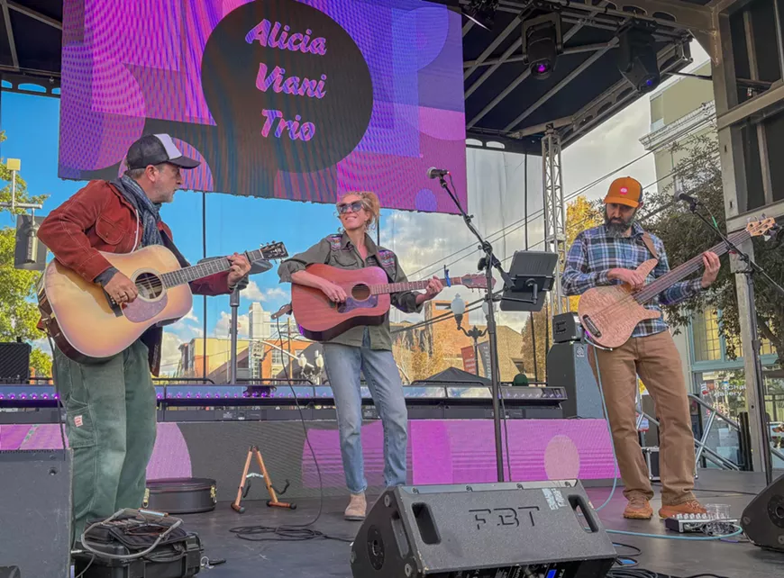 Alicia Viani Trio at Fall Fest, 2025