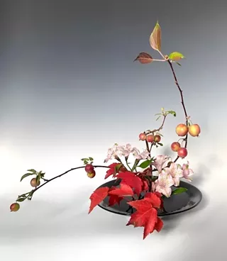 Image: Basic/Intermediate Ikebana: Traditional Japanese Art of Flower Arranging