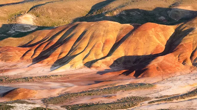 Image: Bend Photo Tours - Painted Hills Photo Workshop with Christian Murillo