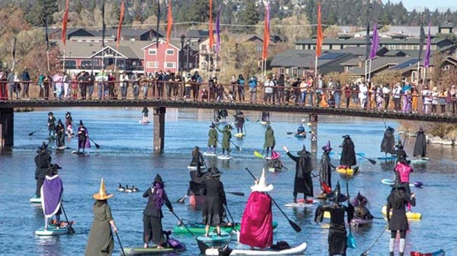 Bend Witches Paddle the Deschutes