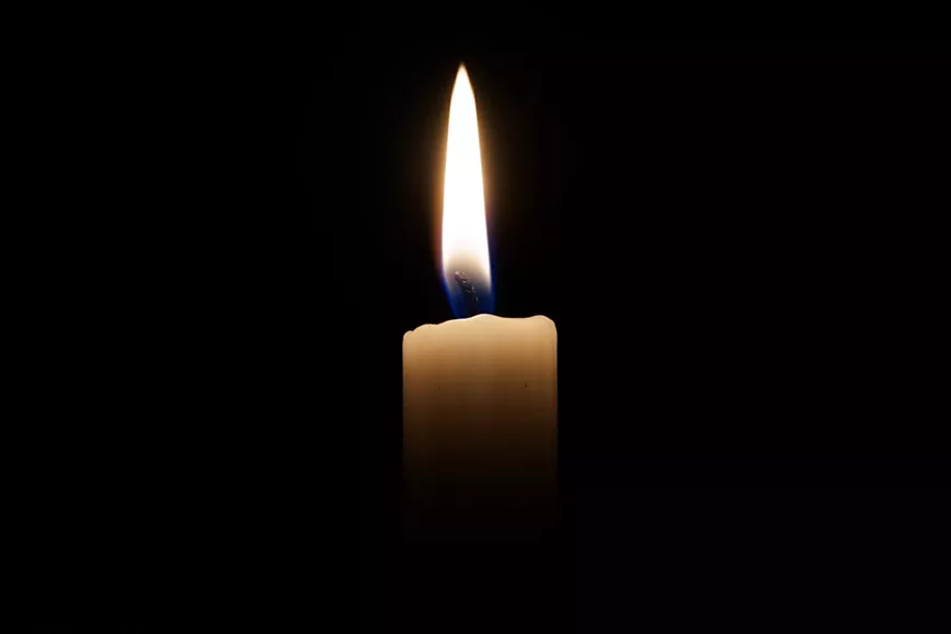 candle-2038736.webp