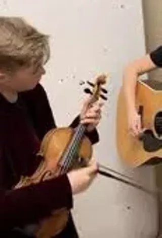 Image: CJ NEARY AND CASEY WILLIS JAM SESSION