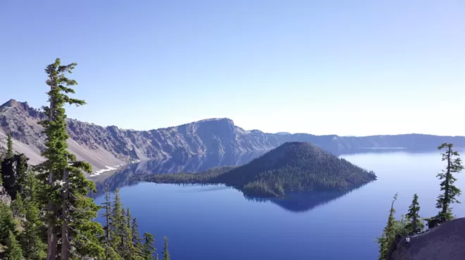 Image: Crater Lake Summer Hiking Tour