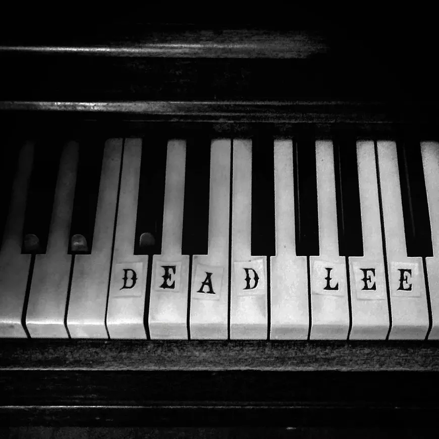 dead_lee.webp