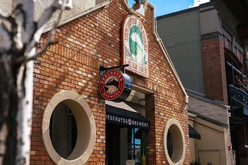 deschutes_pub.webp