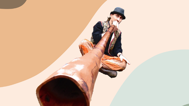 Image: Downtown Bend: How Do You Didgeridoo