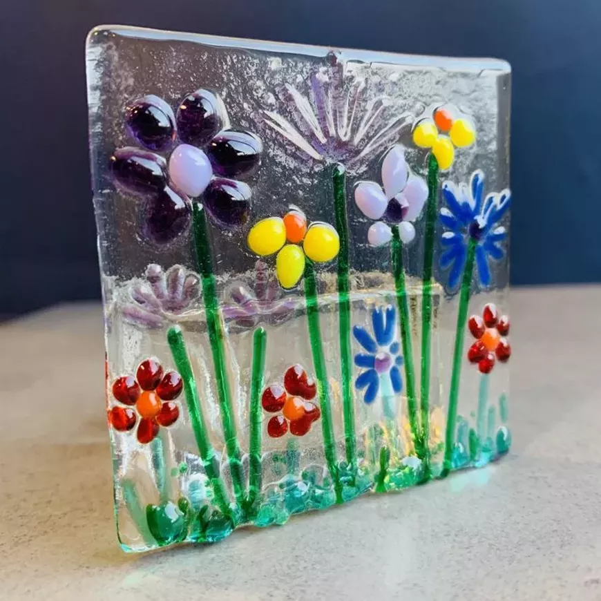 fused_glass_flowers.webp