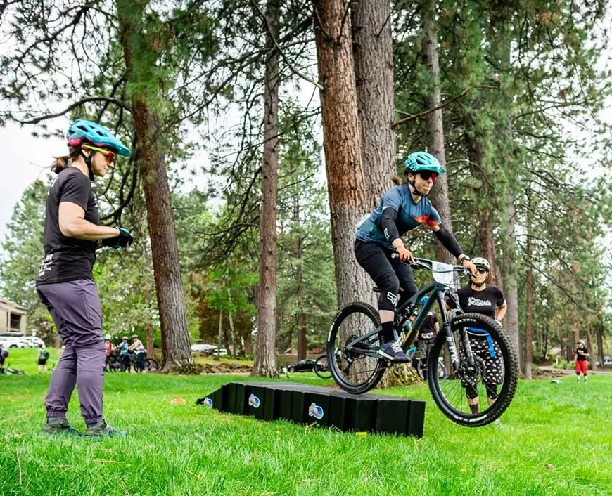 Intro to drops with Grit Clinics Professional MTB Instructor
