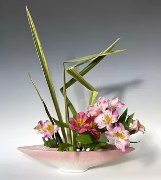 Image: Japanese Ikebana Flower Arranging Classes