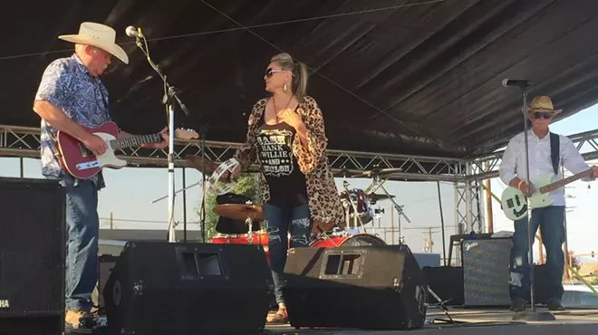 Image: Kristi Kinsey & The Whiskey Bandits