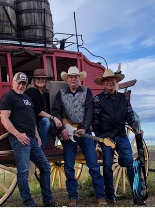 Image: Kristi Kinsey & The Whiskey Bandits
