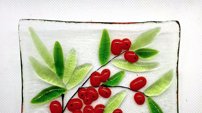 Image: Learn Fused Glass by Making a Beautiful Dish