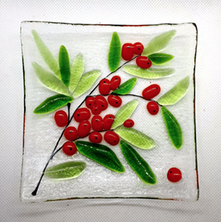 Image: Learn Fused Glass by Making a Beautiful Dish