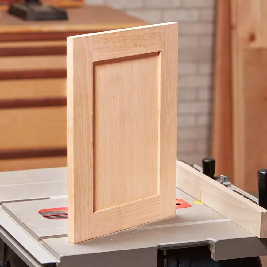 shaker_cabinet_door.webp