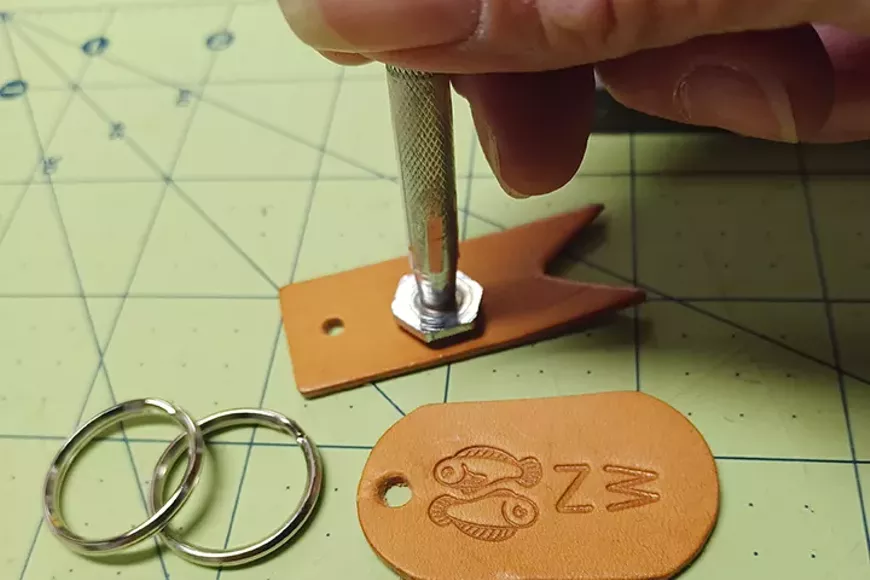 leatherkeychain-720x480-2.webp