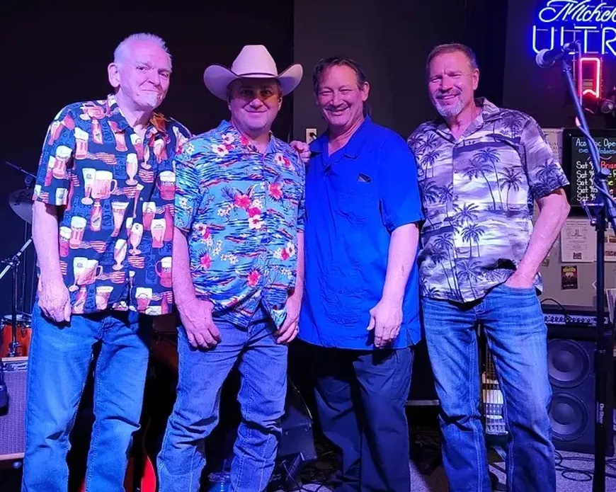 Live at the Vineyard: Brian Hanson Band