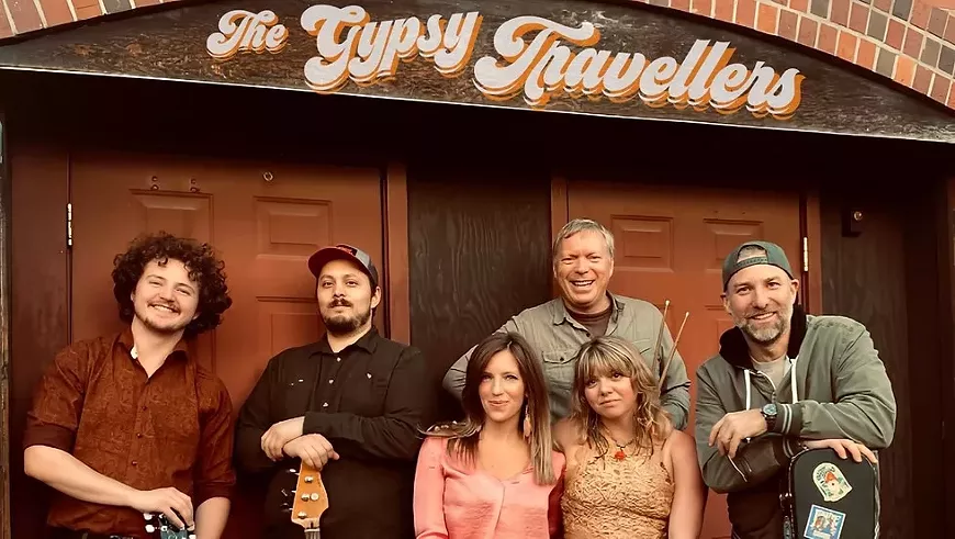 Live at the Vineyard: The Gypsy Travellers