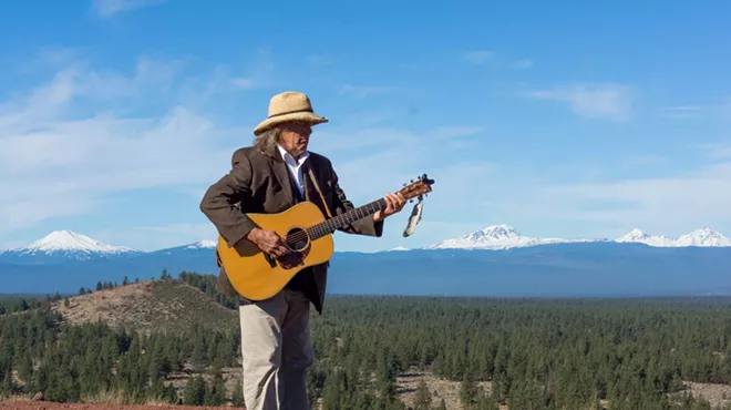 Image: Live Music w/ Bobby Lindstrom