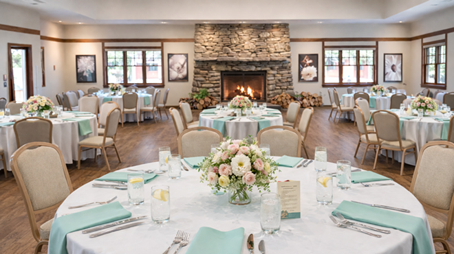 Image: Mother's Day Brunch at FivePine