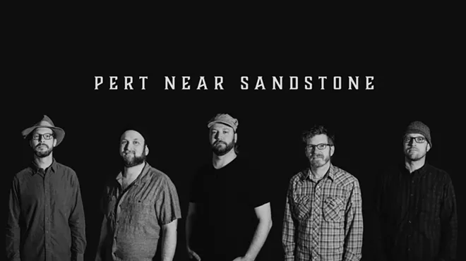 Image: Pert' Near Sandstone & Cascade Crescendo
