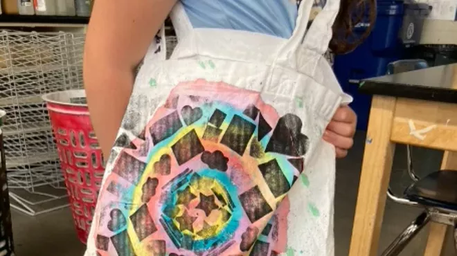 Image: Radial Printed Totes &ndash; Family Art Camp