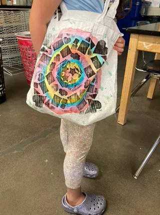 Image: Radial Printed Totes &ndash; Family Art Camp