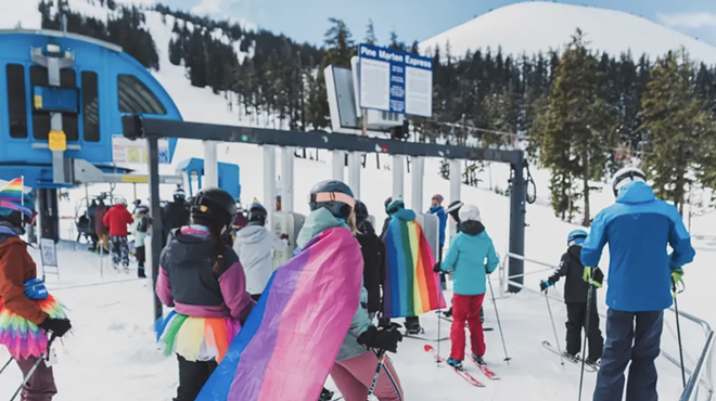 Image: Ski OUT on the Mountain