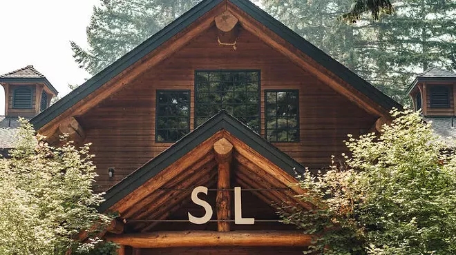 Image: Suttle Lodge's Fireside Concert Series: Karyn Ann Fireside Show