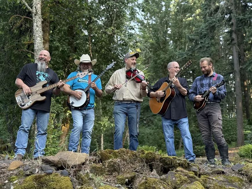 syco_billy_promo_pic_in_forest_trisitn_head_down.webp