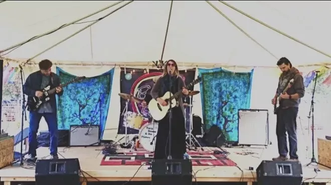 Image: Tara Snow FULL BAND at Bend Cider Co.