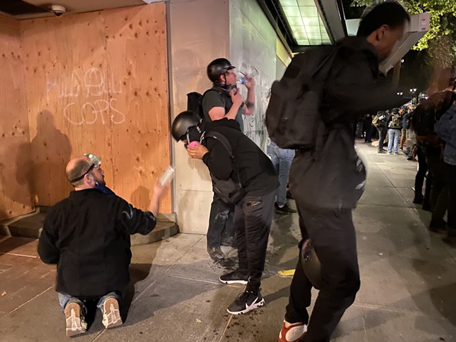 A Night in Portland, as Federal Troops Remained ▶ [with video]