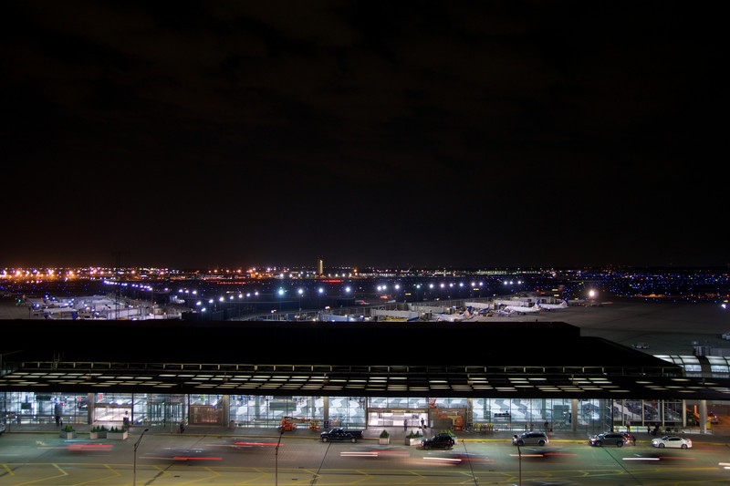 ohare airport at night