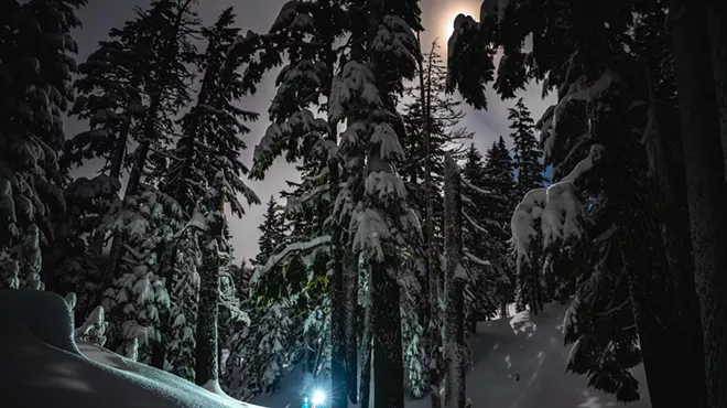 Image: Warming Hut Yoga and Snowshoe Tour