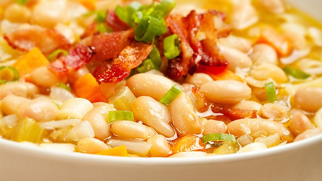 White Bean Soup With Chicken & Bacon