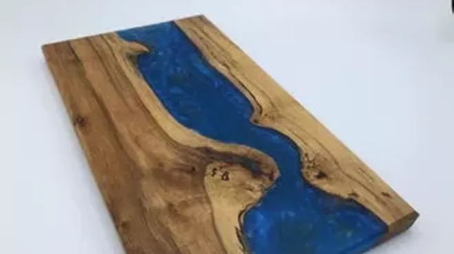 Image: Wood Epoxy River Table 101
